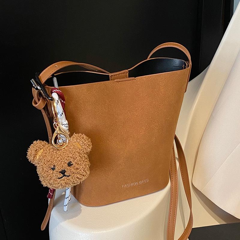 Популярная сумка-ведро для женщин Осень и Зима Новая модная сумка через плечо для женщин Высококлассная нишевая сумка на плечо для женщин