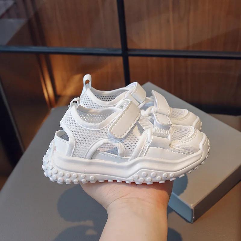 Летние детские спортивные сандалии, модные школьные повседневные сандалии для бега для мальчиков и девочек, сетчатые дышащие детские полусандалии, однотонные