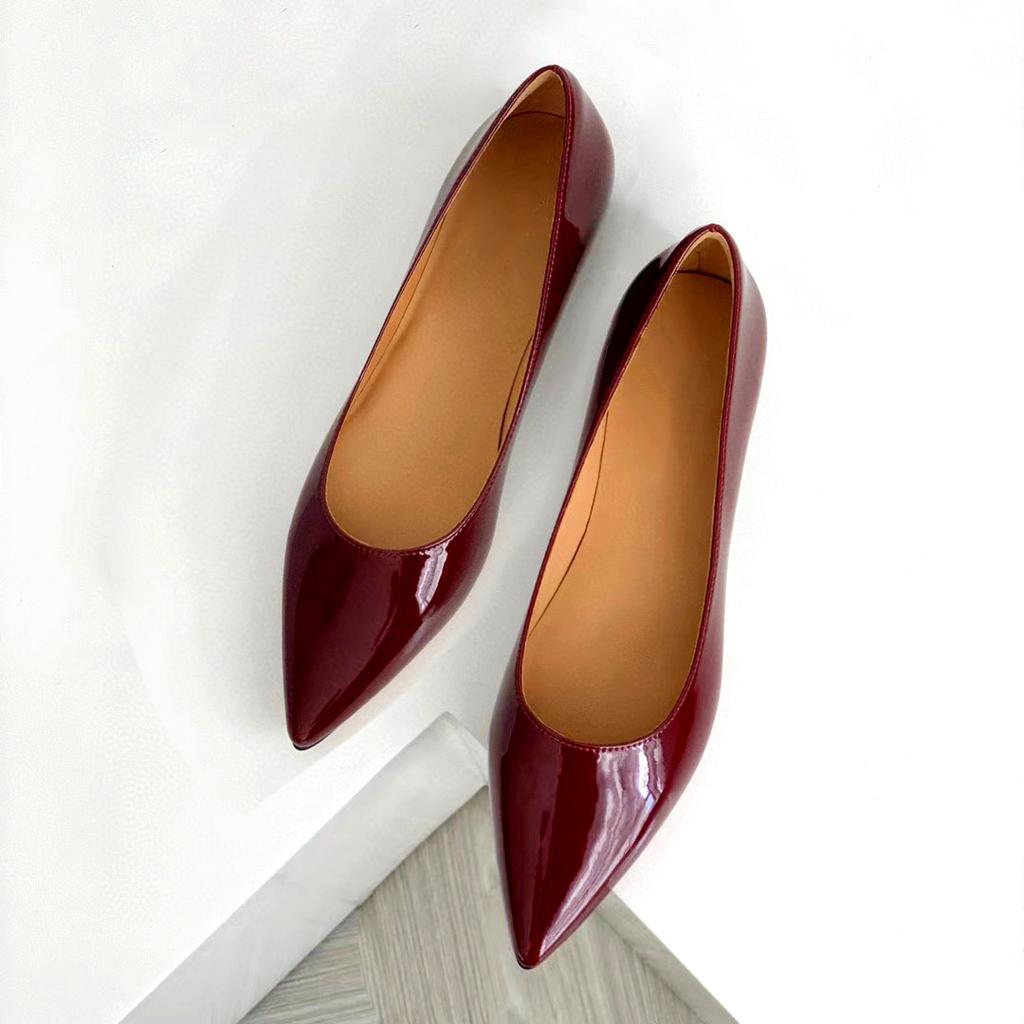 French pointed head shallow mouth flat sole shoes women's 2025 casual fashion retro one-pedal Mary Jane shoes European and American retro