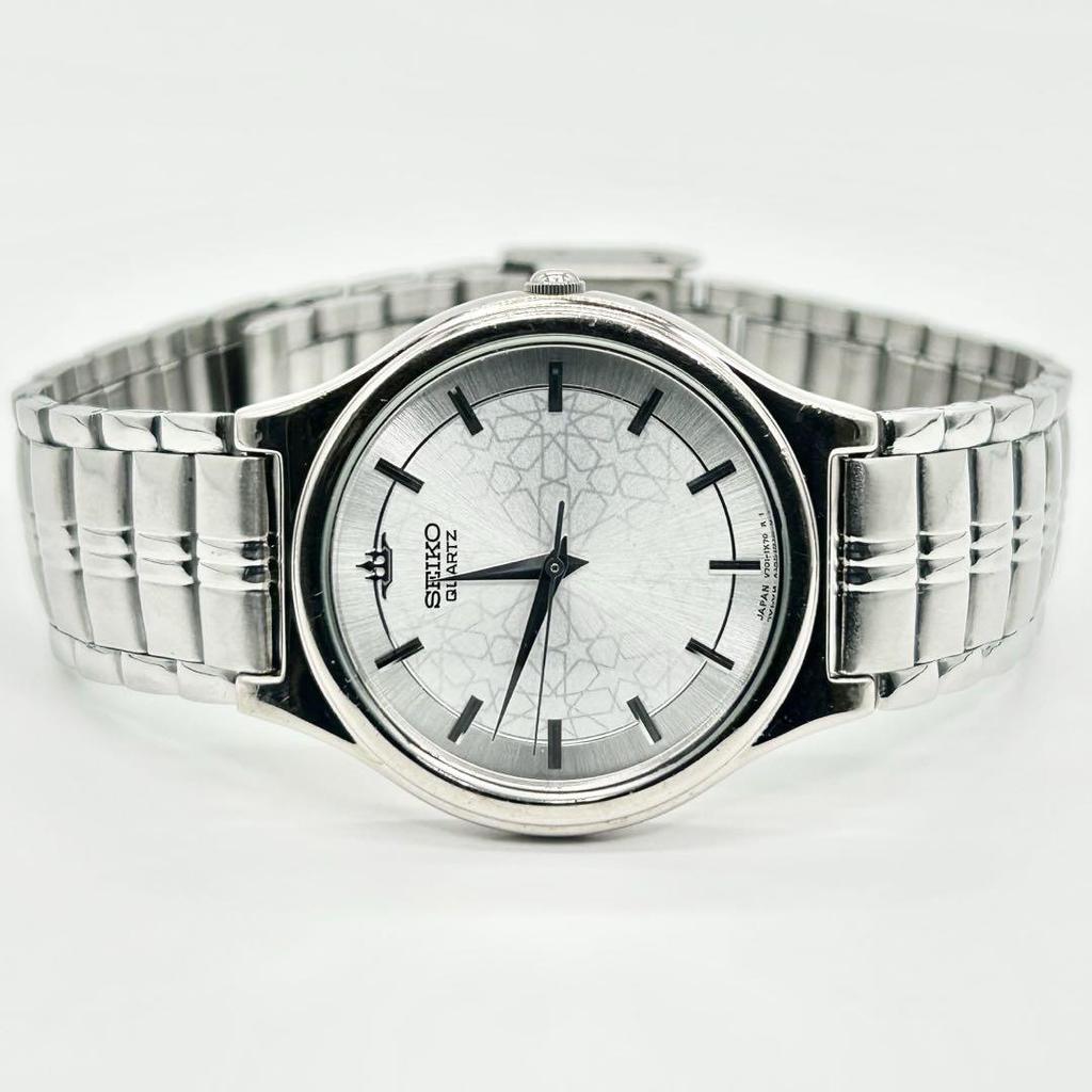 [USED] SEIKO V701-1P70 Vintage Quartz Watch