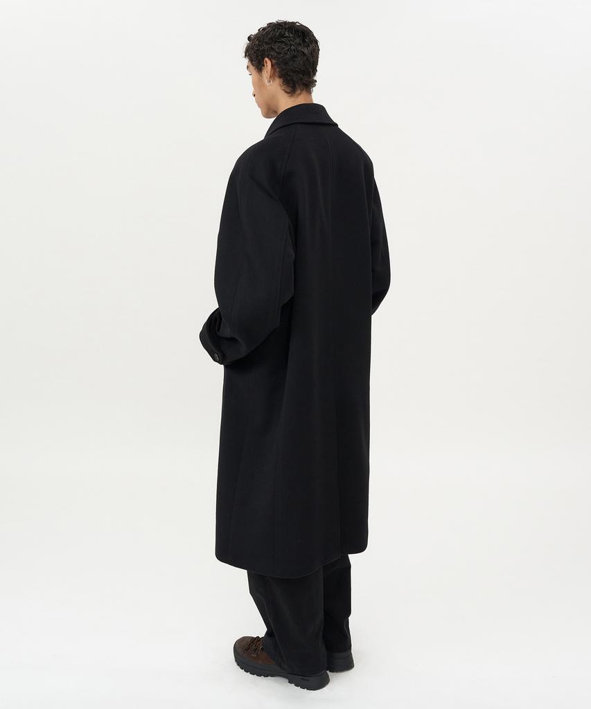 Insilence Mapel Cashmere Balmacaan Coat Black