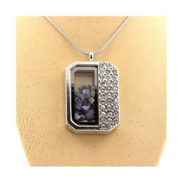 Pierres et Minéraux. Collier Benitoite brut. Modèle demi-rectangle.