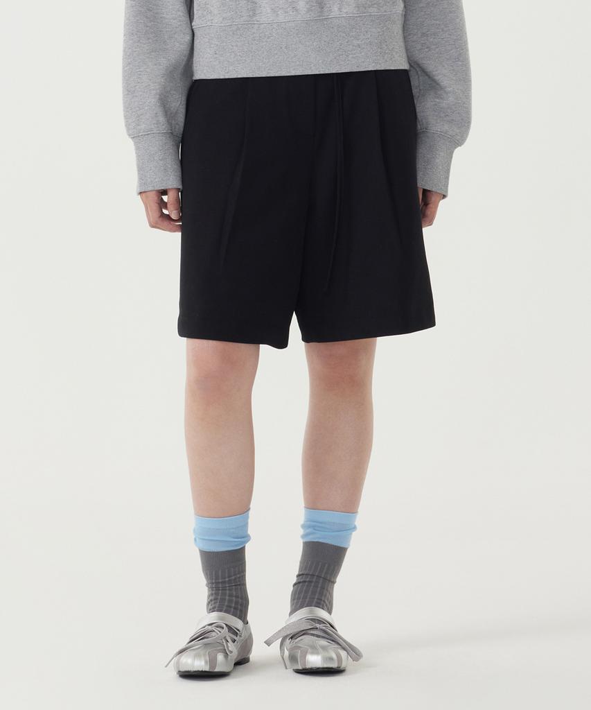 COVERNAT WOMAN Belted Bermuda Shorts Black