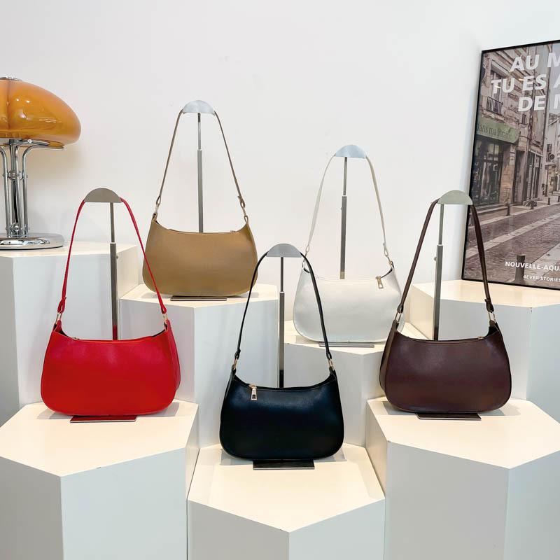 2024 Autumn and Winter New Temperament Fashionable Armpit Bag Foreign Style Retro Simple Texture Shoulder Bag Tide