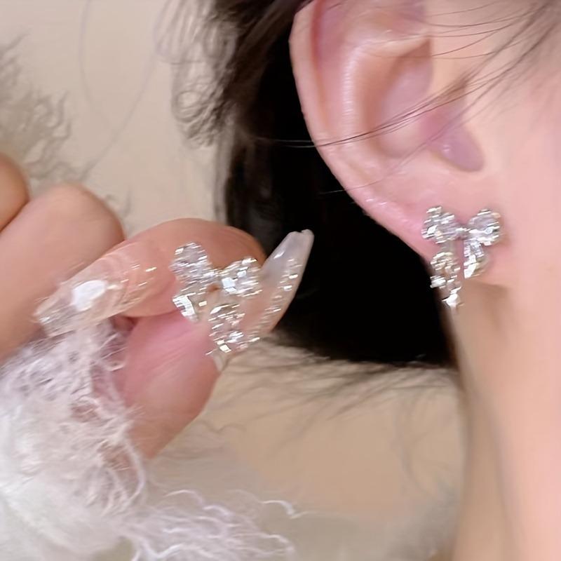 1 Pair Elegant Bow Earrings Luxurious Zirconium Alloy Daily Wear Exquisite Earrings Women Simple Fashionable Jewelry Earrings