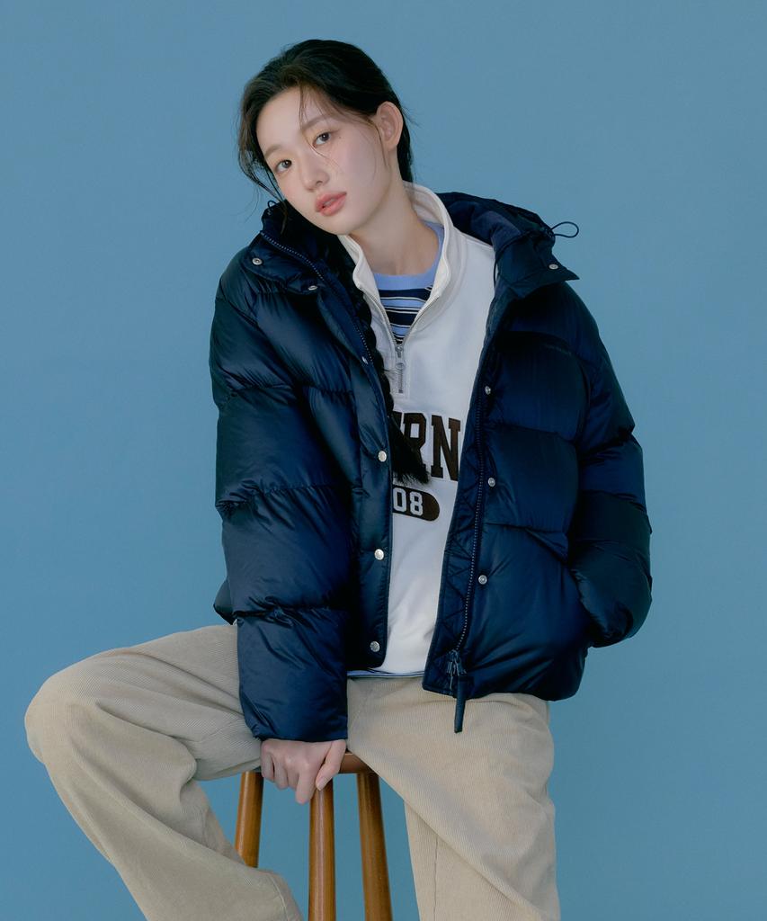 COVERNAT Arch Logo Half-Zip Sweatshirt Cream