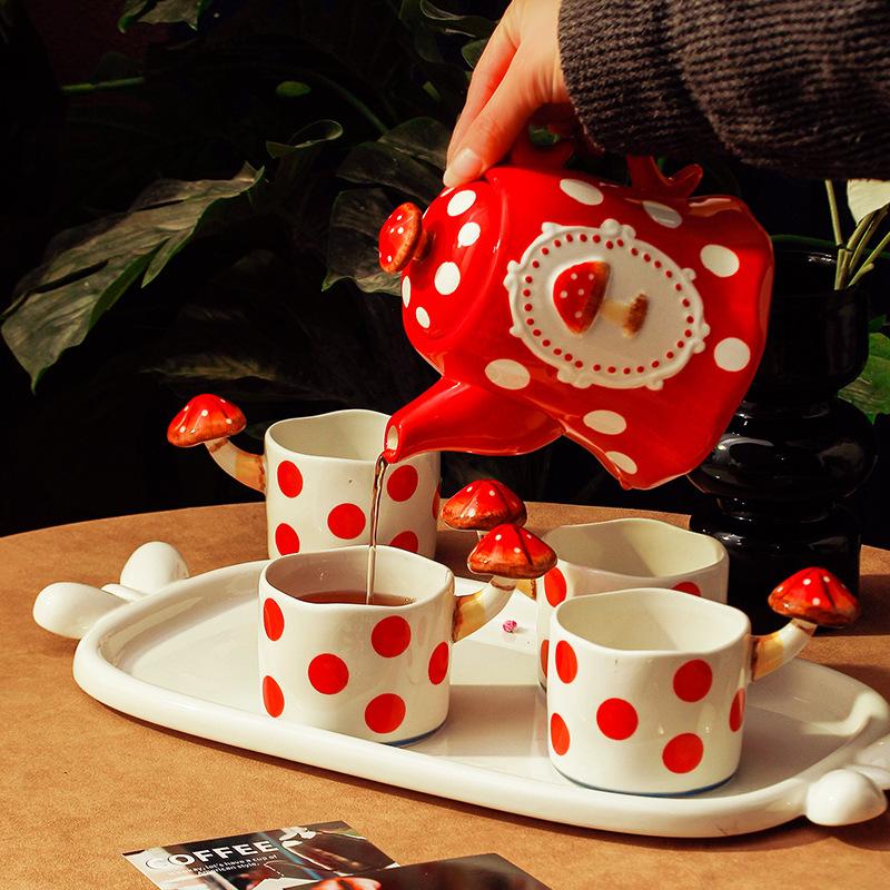 Керамический набор для воды в стиле легкой роскоши, бытовой набор для воды из керамики в виде гриба для гостиной, подарочная коробка