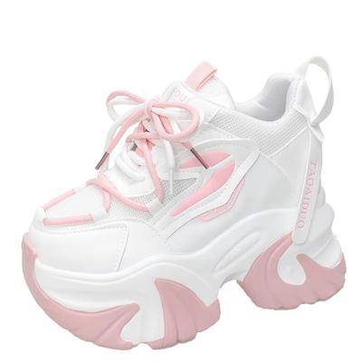 Модные женские кроссовки на толстой подошве, увеличивающие рост на 10 см. Туфли для папы для женщин. Туфли на толстой подошве с очень высоким каблуком. Универсальные повседневные спортивные белые туфли.