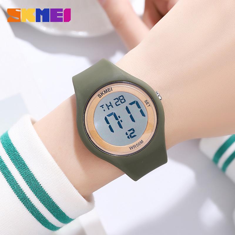 Moment Beauty Простые модные спортивные водонепроницаемые студенческие часы со встроенным силиконовым чехлом повседневные многофункциональные электронные часы