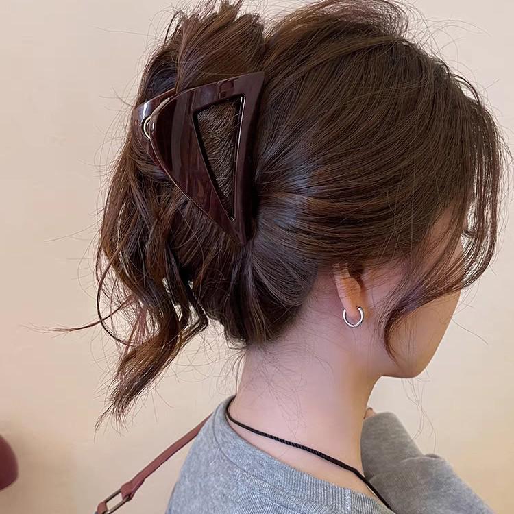 Шоколадно-коричневый высококлассный зажим-краб для волос, зажим-акула для женщин - новый аксессуар для волос 2025