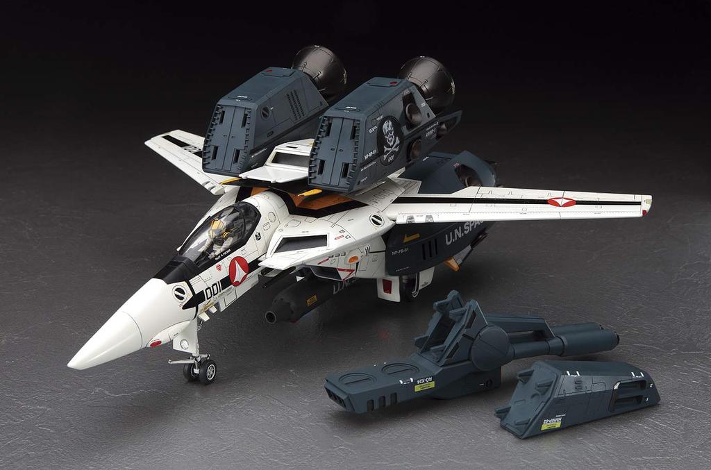 Hasegawa Пластиковая модель Super Dimension Fortress Macross Valkyrie Skull Platoon Scale MC03 VF-1S/A Strike/Super 1/48