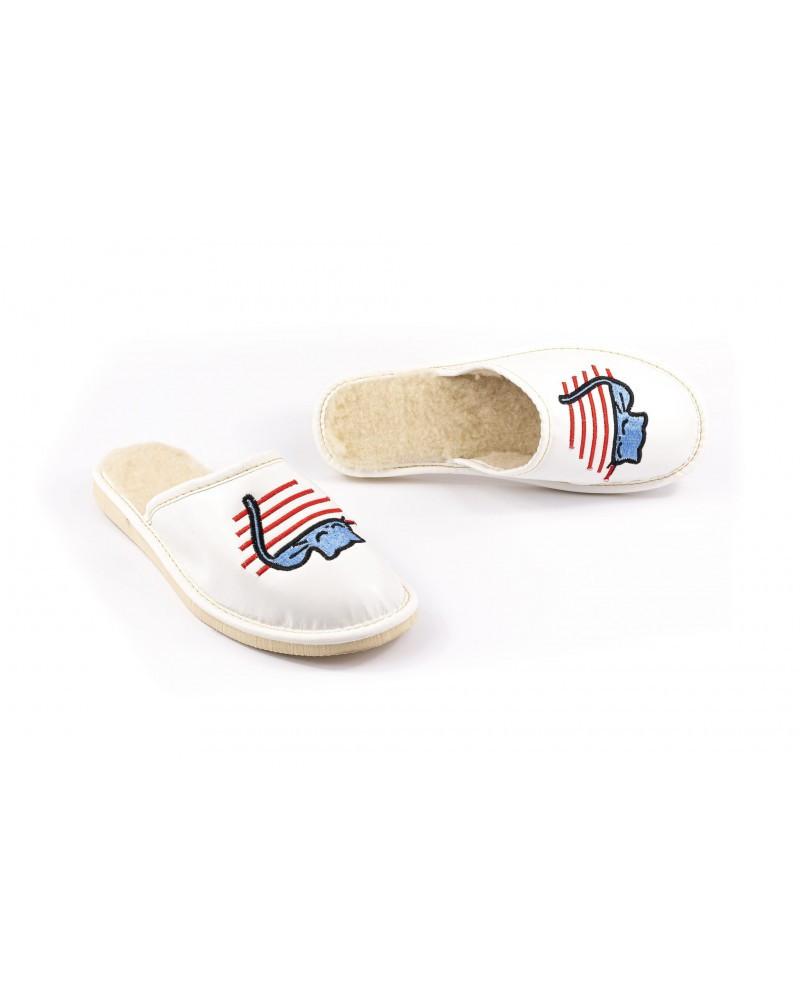 White women's slippers with fur decorated with a sleeping cat 39