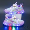 Кроссовки для девочек с подсветкой 2025 года, весна и осень, новые туфли принцессы из сетчатой кожи для маленьких девочек, мягкая подошва, детские туфли с подсветкой