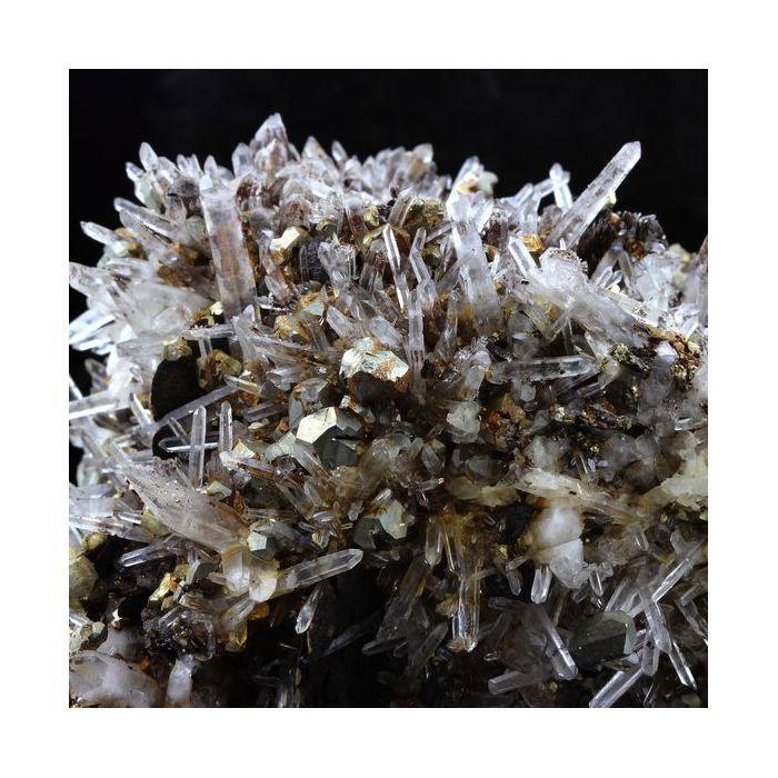 Pierres et Minéraux. Siderite, Quartz, Pyrite. 6057.0 ct (1.2 kg). Saint-Pierre-de-Mésage, Vizille, France.