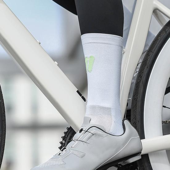 1 пара светоотражающих велоносков, дышащих, влагоотводящих, для мужчин и женщин, для походов, скалолазания, ночной езды, бега, светящиеся спортивные носки