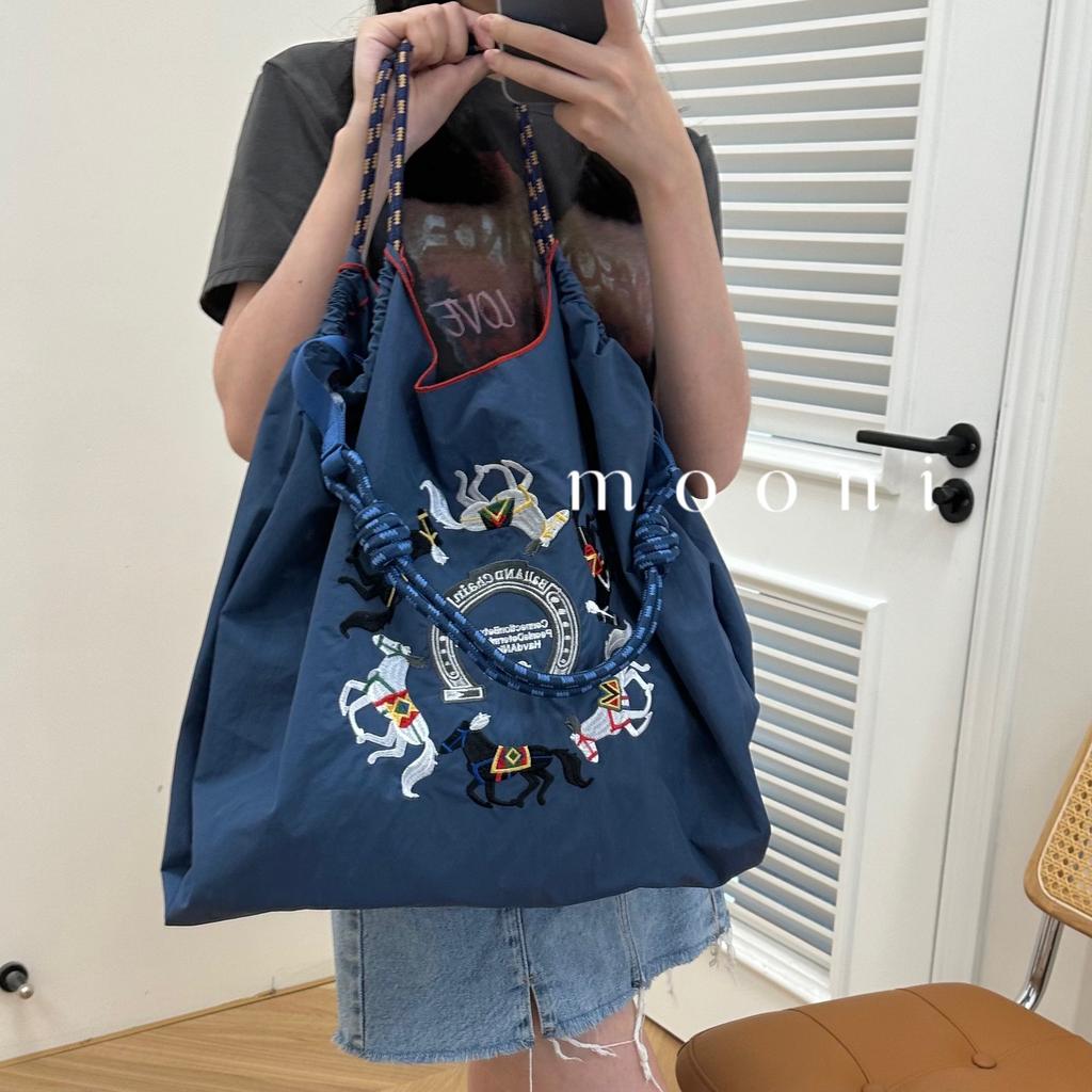 Embroidery Shopping Bag Women'S Fashion Niche Large Capacity Shoulder Bag Tide