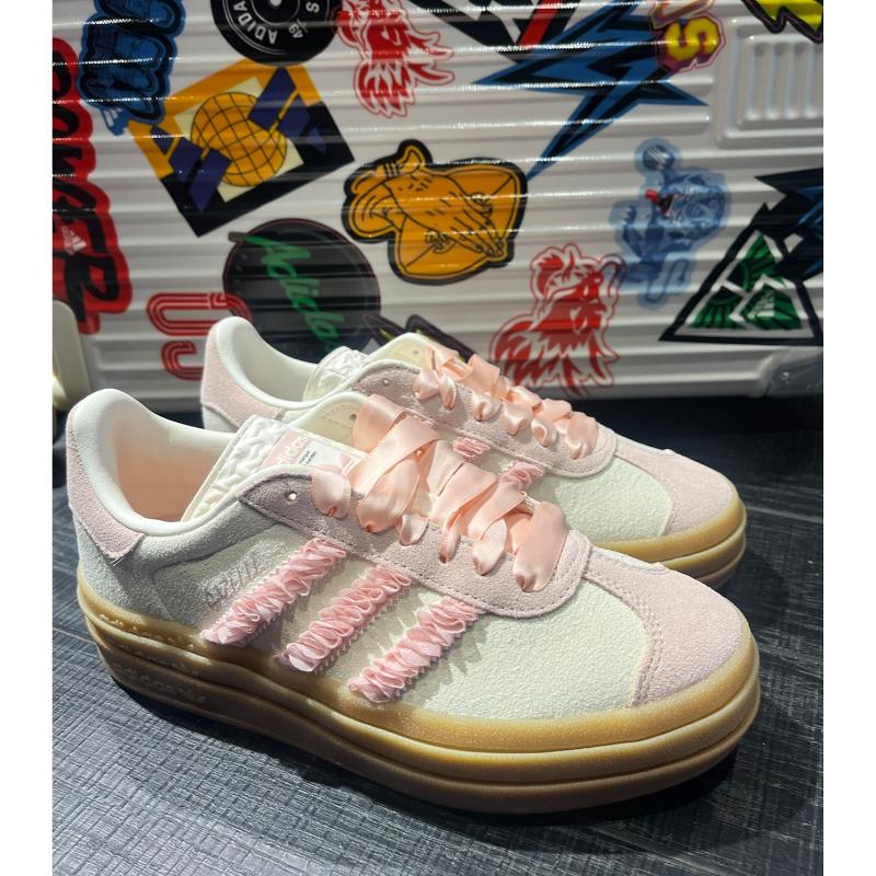 adidas Женские кроссовки Gazelle Bold Pink Ruffle Lace цвета слоновой кости, песочно-розовые, с оттенком белого JR8374