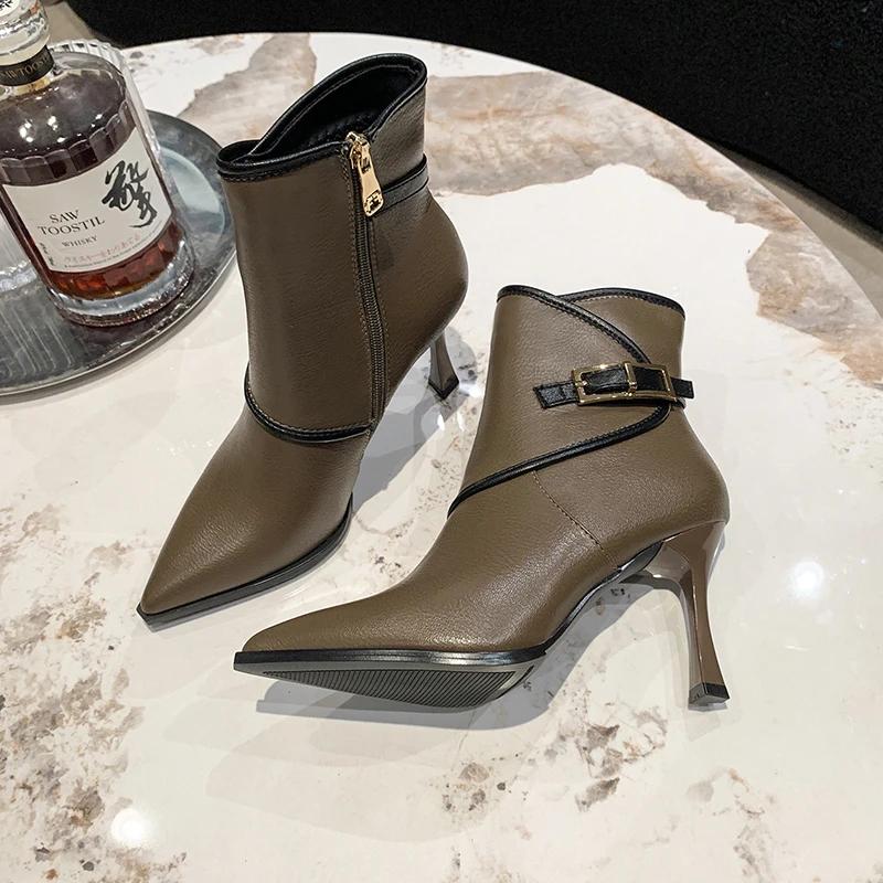 Модная женская обувь 2024 года, высококачественные женские ботинки с боковой молнией, модные офисные и карьерные сексуальные ботильоны с острым носком и пряжкой