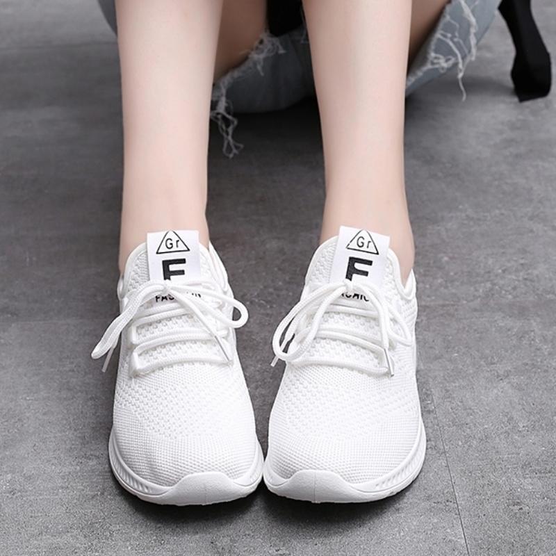 Женская обувь сетчатые низкие кроссовки для бега и учебы модная обувь новые кроссовки Fly-Knit весна и лето мягкая подошва повседневная обувь