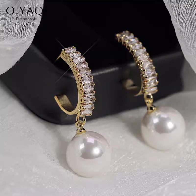 Серьги-иглы из серебра 925 пробы с крупным жемчугом — модная роскошь для женщин