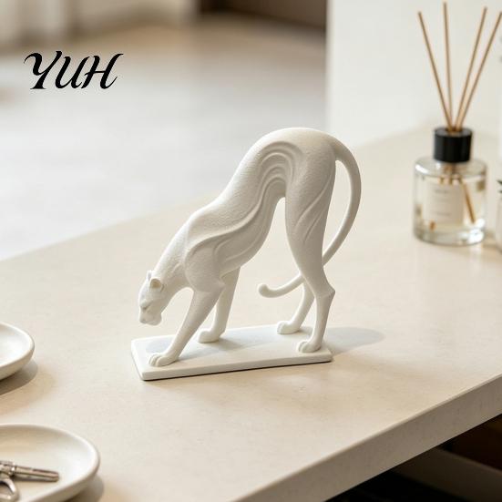 Modern Art Craft Pieces 3D Printed Bending Leopard Figurine, Abstract Cheetah Sculpture for Exquisite Statue Desk Shelf, Minimalist Office Home Decor