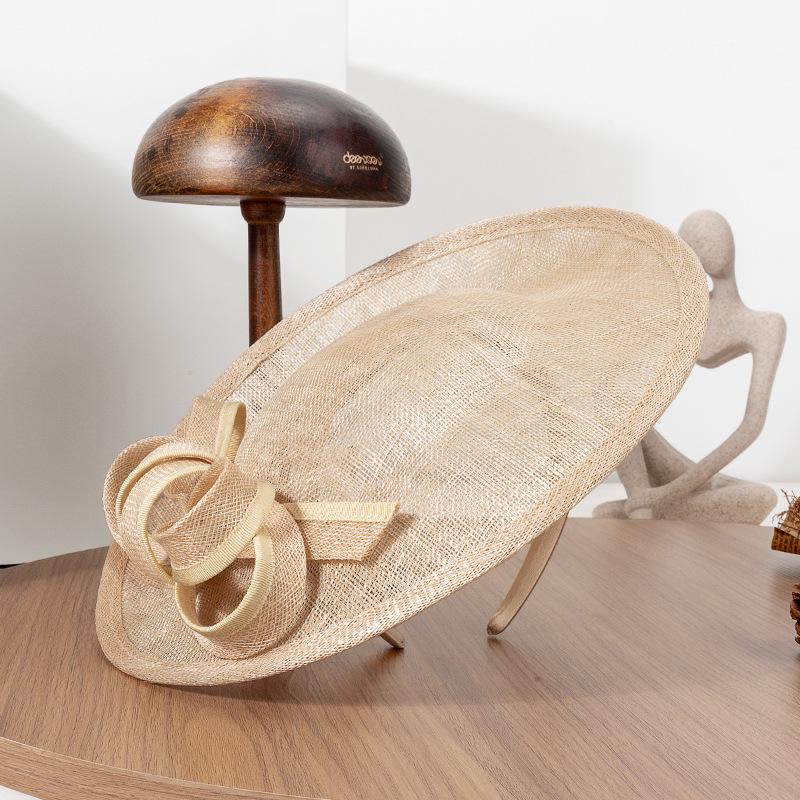 Элегантный головной убор из марли в британском стиле - Ретро-шляпа для вечеринки Весна/Лето 2025