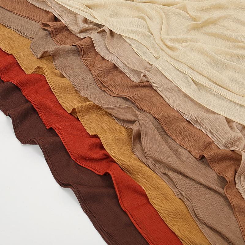 Новое поступление Жатый вискозный хиджаб Женский мусульманский шарф Шали Однотонный платок на голову Обертывания Большой размер Однотонный Исламский тюрбан Повязки на голову Фуляр