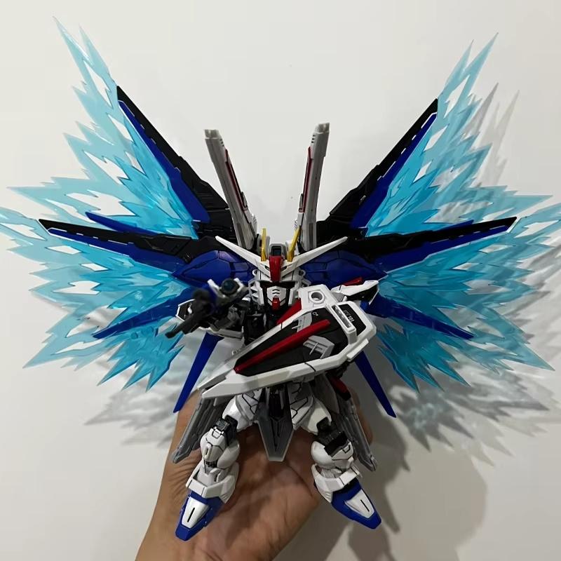 MGSD Freedom ZGMF-X10A Модель-конструктор Мех Фигурка Действия Световые Детали Крыльев Декор для Рабочего Стола Кукла Игрушка-Пазл для Мальчика Подарок
