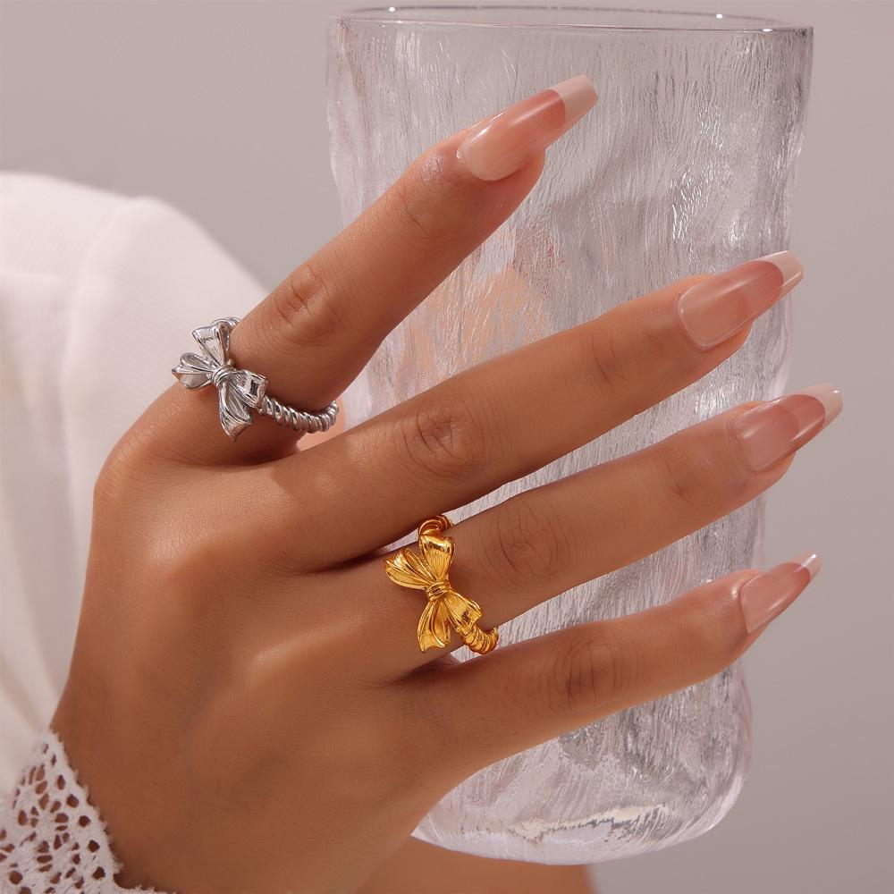 Элегантное кольцо-бантик «Императрица Цыси»: Роскошные позолоченные ювелирные изделия из титановой стали для женщин