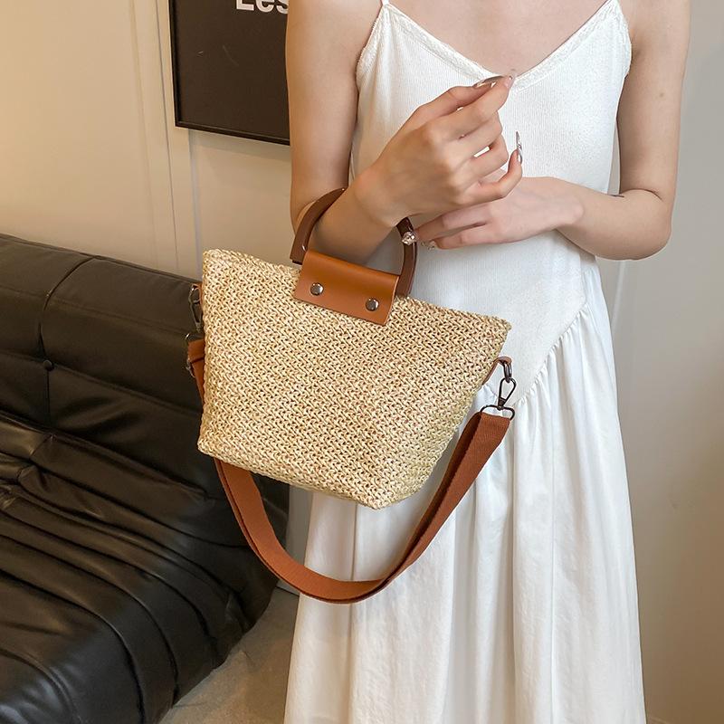 Летняя женская сумка через плечо с деревянной ручкой, плетеная соломенная сумка, бохо, повседневная женская пляжная мода, сумки через плечо