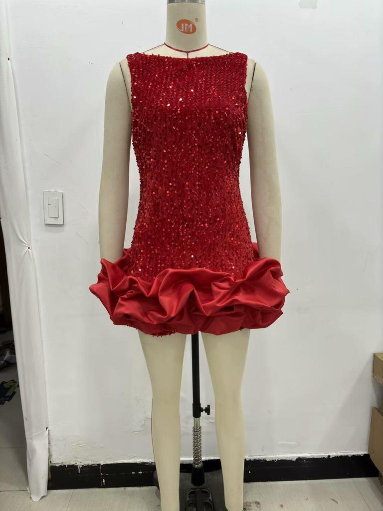 Y2K Winter Black Sequin Mini Dress with Shoulder Pads - Sleeveless Evening Wear