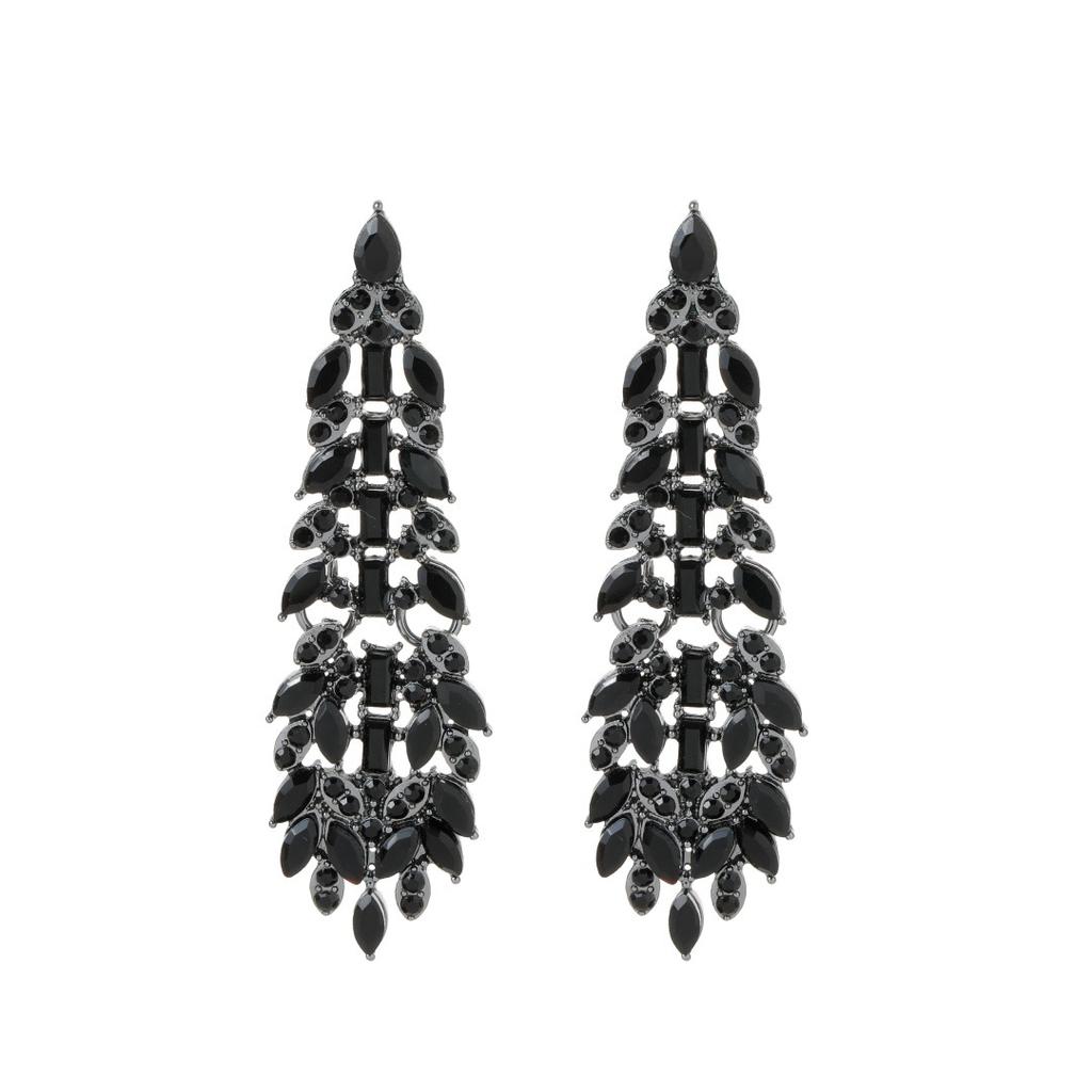 Новый модный набор украшений: серьги-гвоздики и колье