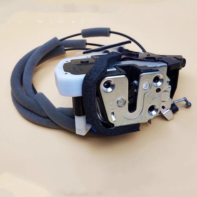 For Nissan 2008-2015 TIIDA Car Door Lock Block Door Central Locking Machine Accessories