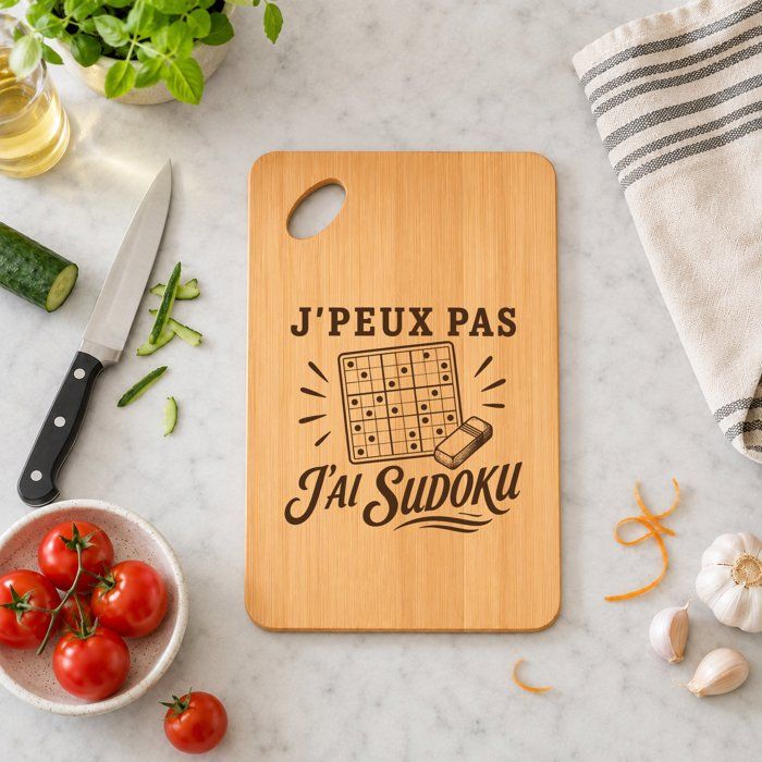 Planche à découper - PLANETEE - J'peux pas minimaliste - Bambou 30×20×0,9 cm - Gravée au laser - Plateau apéro