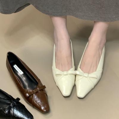 Неустающие ноги Французский темперамент красивые толстые каблуки туфли-лодочки женские 2025 осень новые модели с юбками нежный ветер для работы леди-туфли