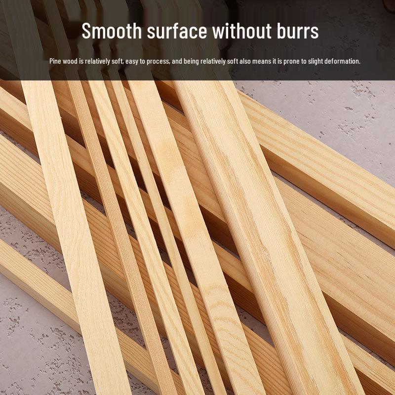 Квадратные полоски из сосновой древесины для детских моделей и самодельных рамок.