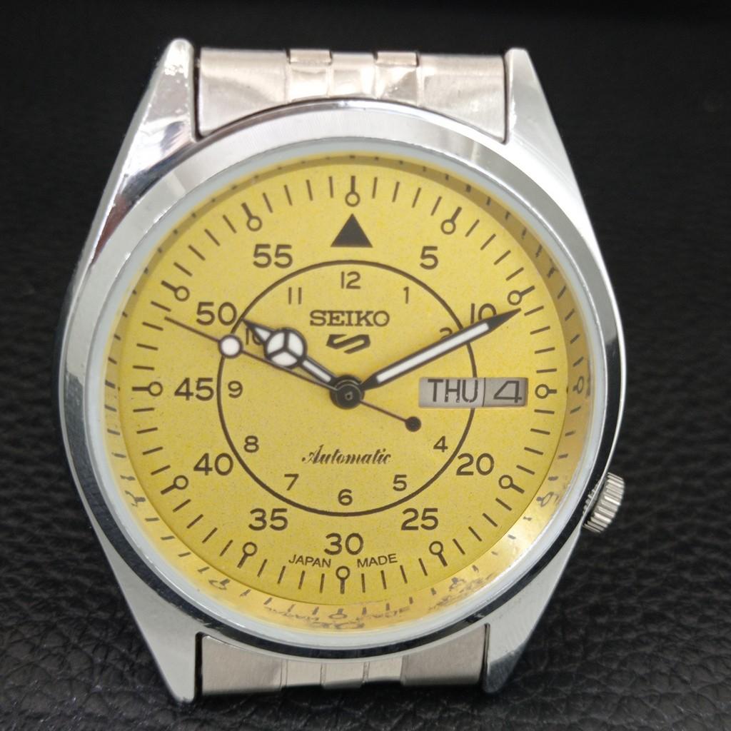 ВИНТАЖНЫЕ ОТРЕМОНТИРОВАННЫЕ МУЖСКИЕ АВТОМАТИЧЕСКИЕ ЧАСЫ SEIKO 5 ЯПОНИЯ ЖЕЛТЫЙ ЦИФЕРБЛАТ a445965-1