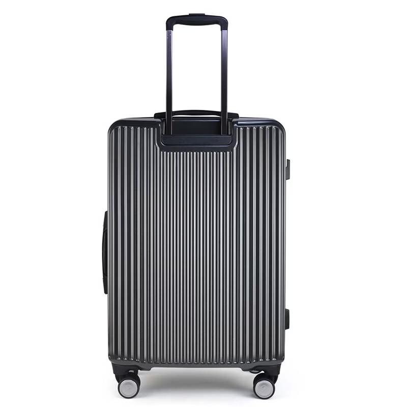 Чемодан на колесиках Diplomat DS-13109 с твердым корпусом