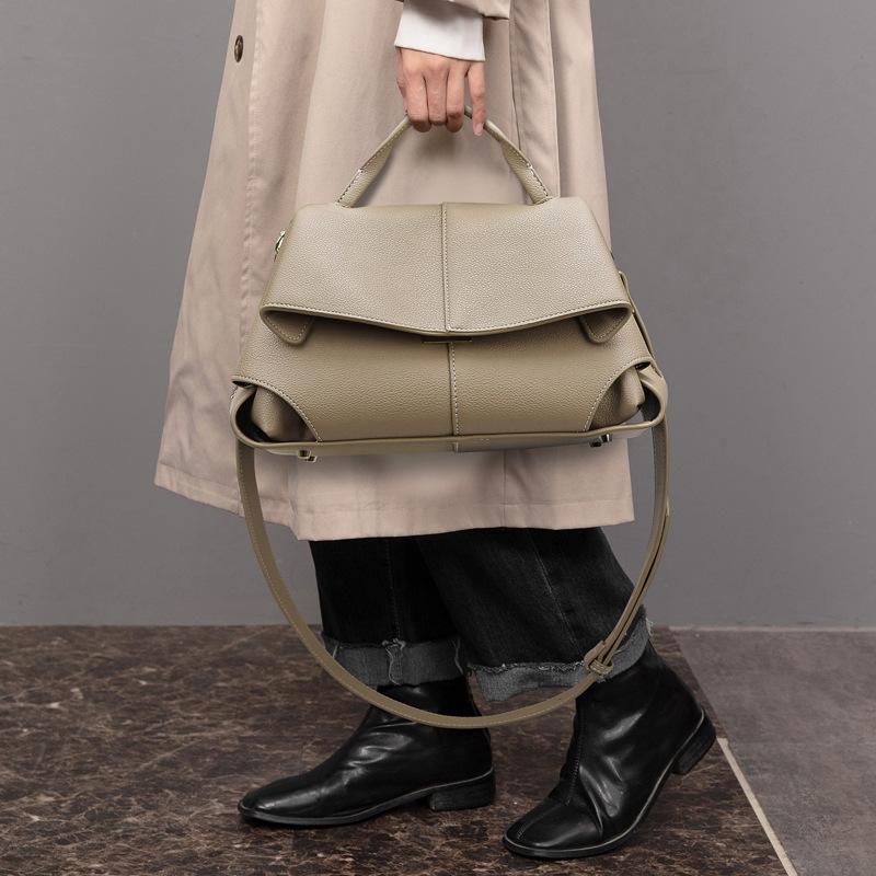 Fashion Popular Brand Women's Handbag High-texture PU Luxury Female Shoulder Bag Autumn New Ultra-light Commuter Crossbody Bags for Women Holiday Gift