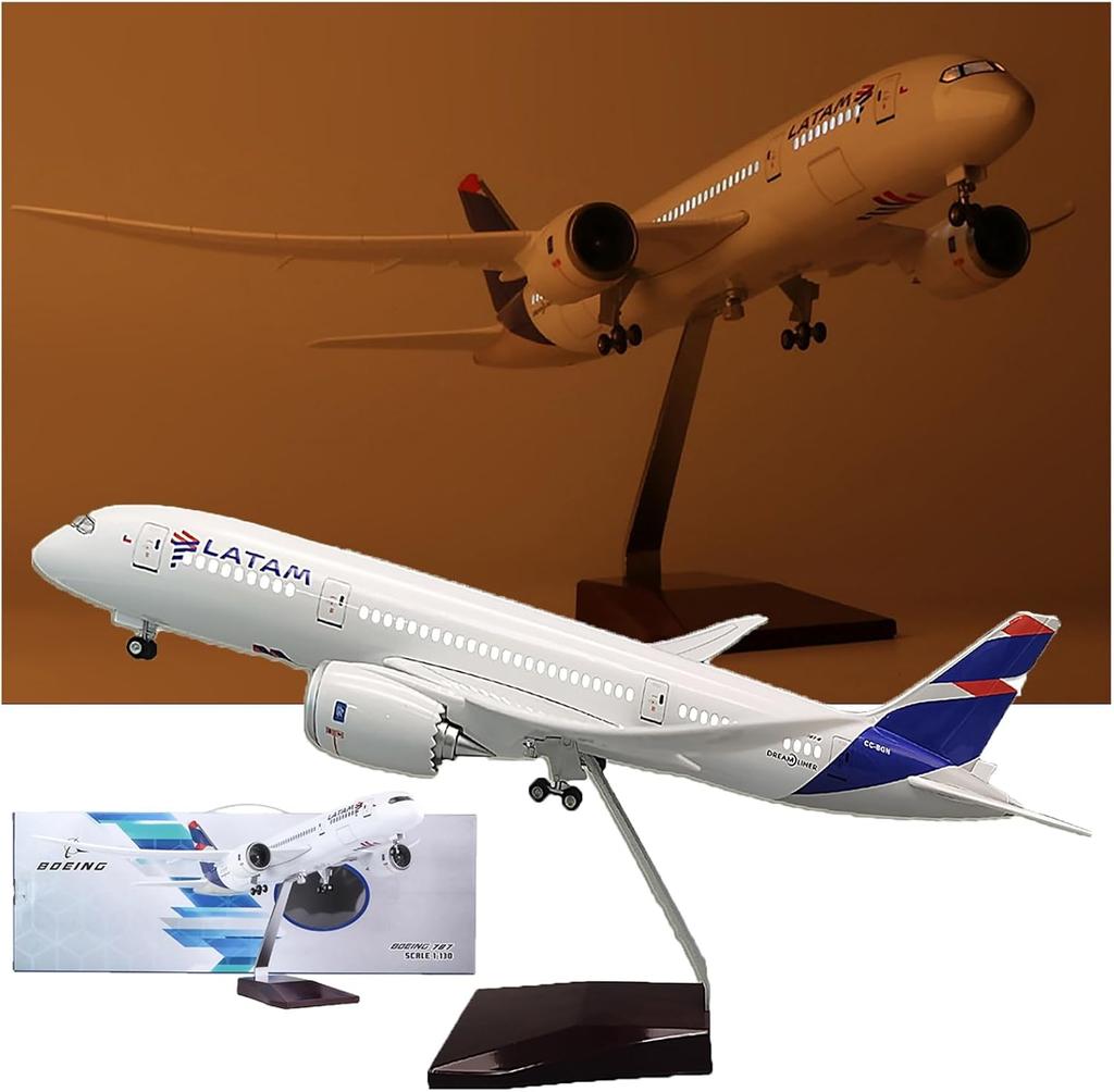 Airplane B787 LATAM Airways 47cm 1/130 Scale Plane Model Resin Aircraft With Lights LED and Stand Desktop Home Decoration