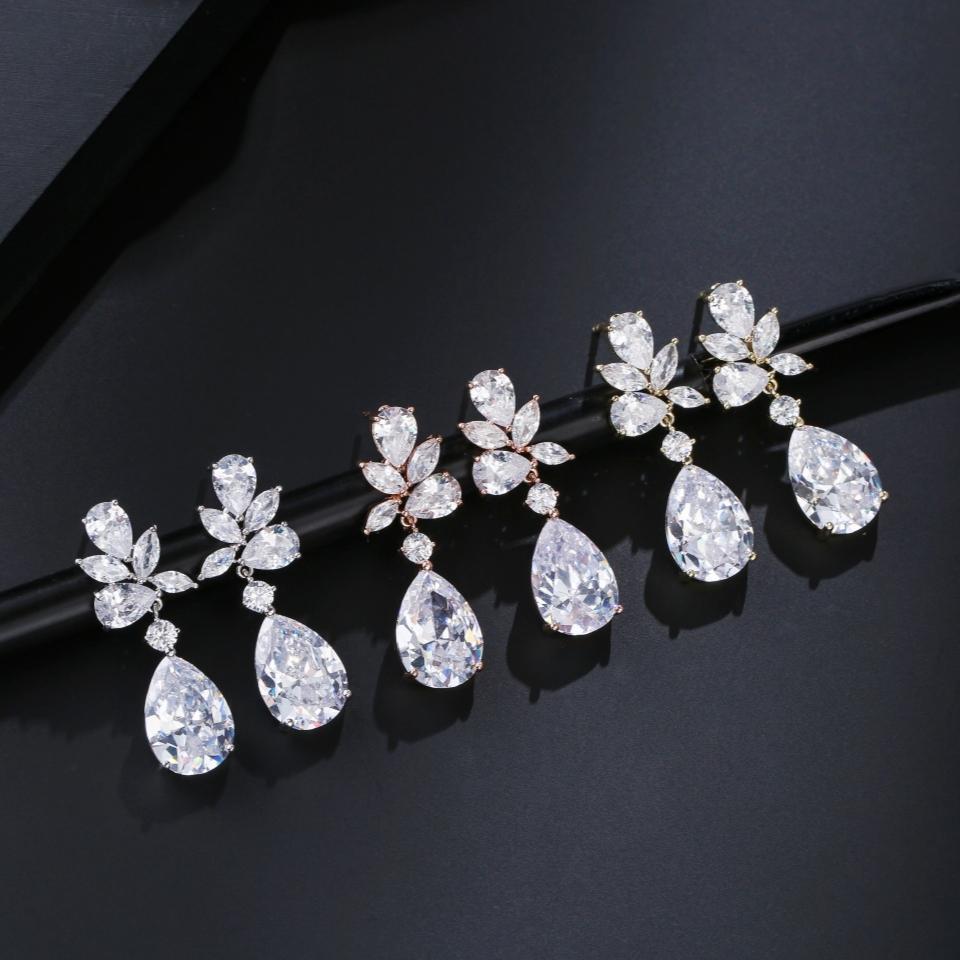 ZAKOL Fashion Teardrop Cubic Zirconia Dangle Earrings for Women Wedding Earring Shinny Leaf Bridal Marriage Jewelry Wholesale