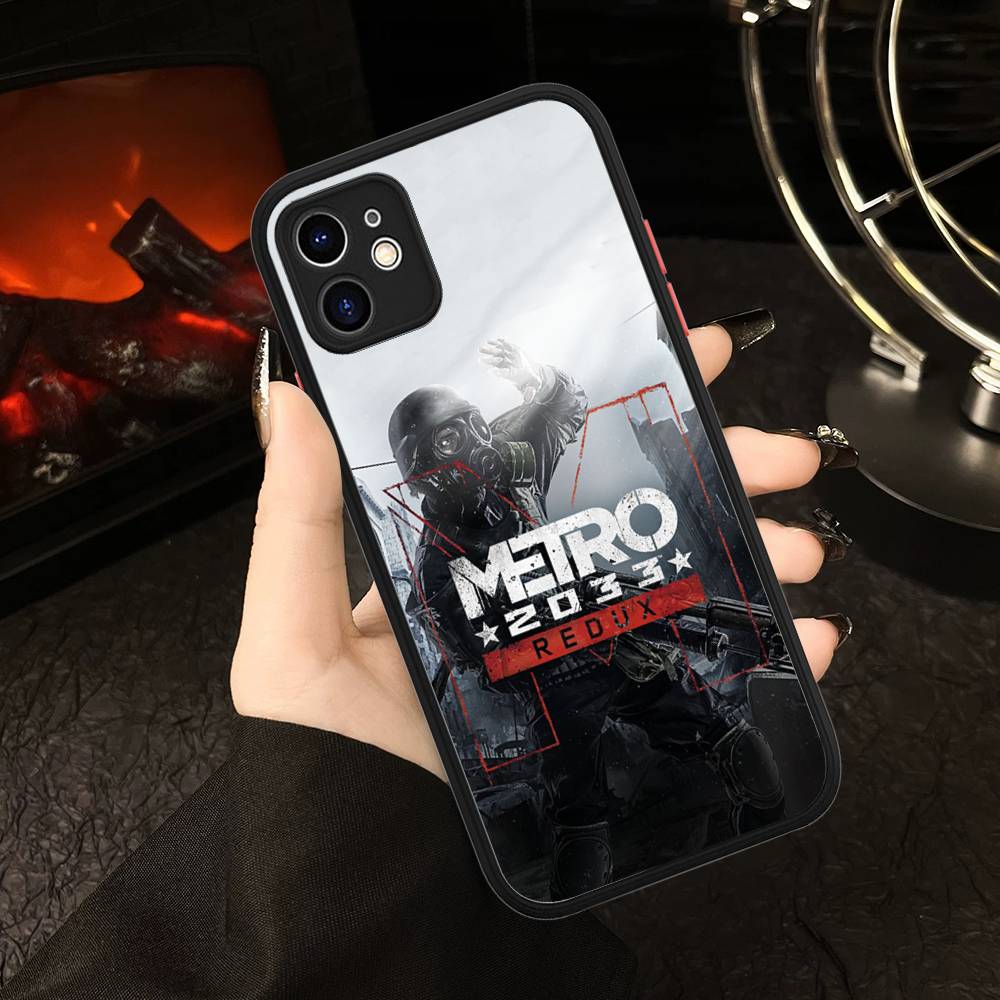 Постапокалиптическая игра Metro 2033 Чехол для телефона для iPhone 16 15 14 Plus 15 13 12 11 Pro Max X XS MAX Матовый чехол