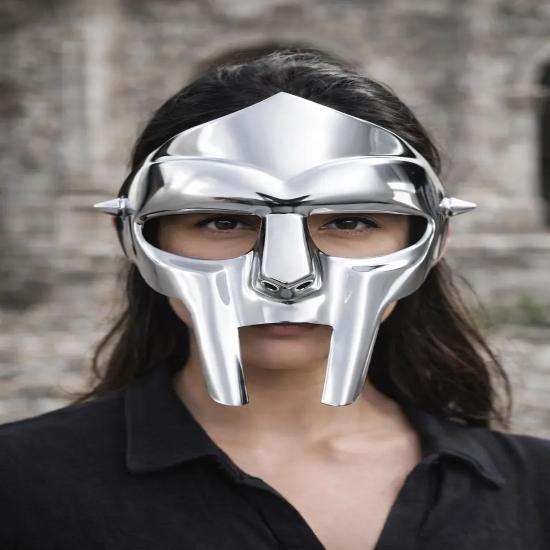 Маска Гладиатора в стиле MF DOOM – Ручная работа, Металлическая Маска для Лица с Зеркальной Отделкой для Косплея и Коллекционирования