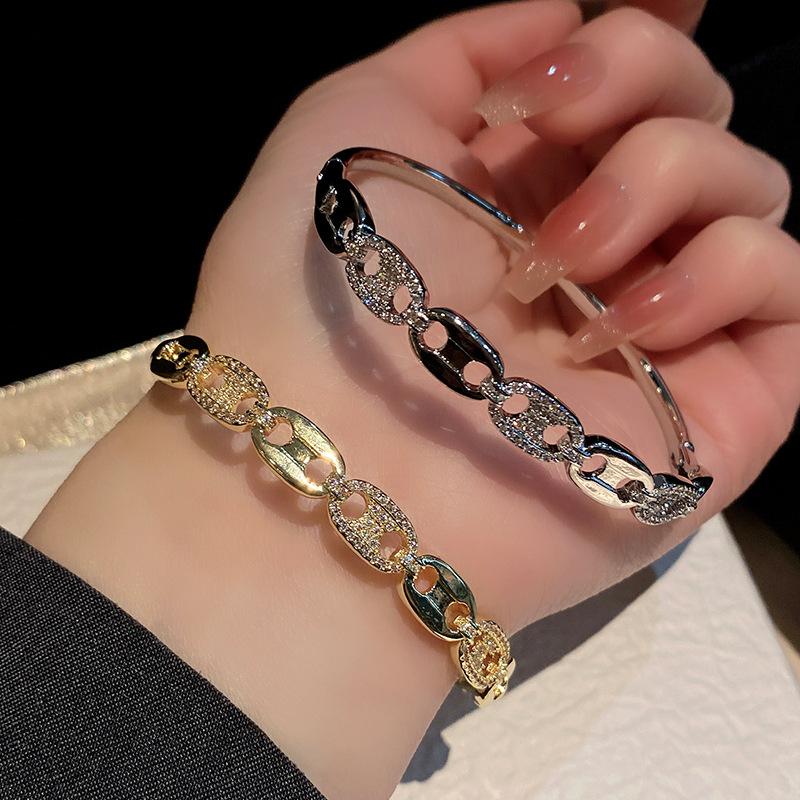 Новый браслет в форме свиного носа с инкрустацией из бриллиантов на половину лица, женский легкий роскошный позолоченный браслет ручной работы