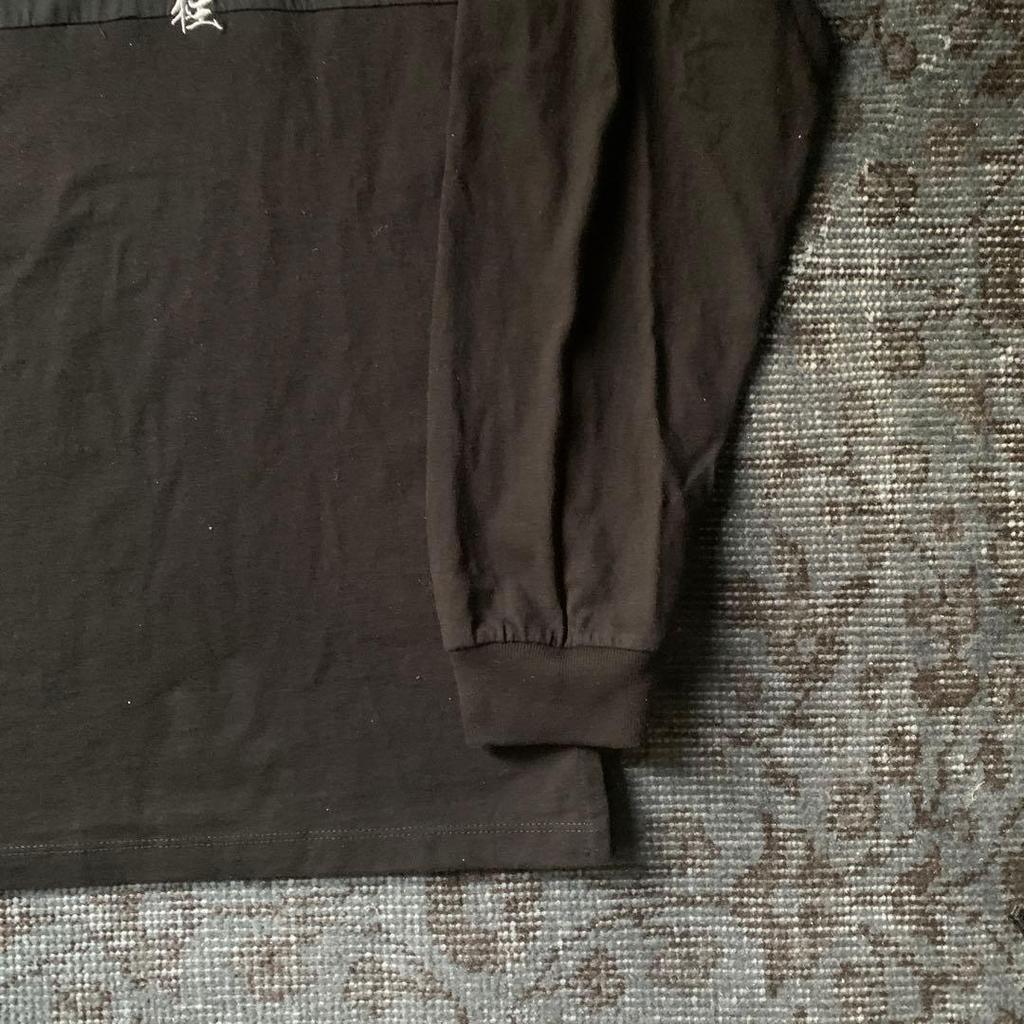 [ИСПОЛЬЗОВАН] Убийца демонов: Kimetsu no Yaiba Гию Томиока Аниме Футболка с длинным рукавом, Коллекционное издание, Черный, Винтаж