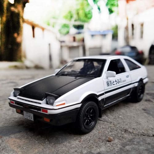 Модель автомобиля из сплава Initial D Такуми Фудзивара AE86 Trueno Спецификация Project D Масштаб 1/32 (белый)