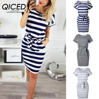 Летнее щедрое платье для похудения с круглым вырезом в полоску и поясом для похудения талии