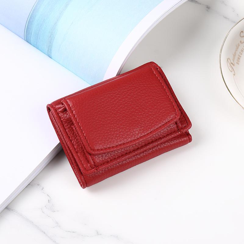 Korean Style Women's Short Tri-Fold Wallet: Large Capacity, Multi-Card Slot, Anti-Demagnetization.