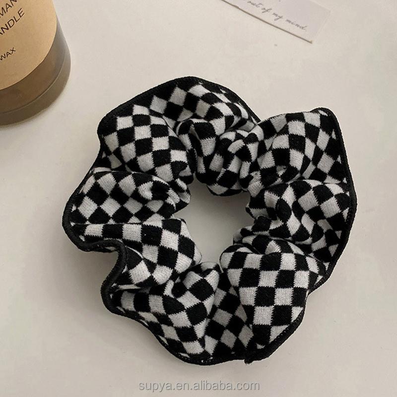 Autumn Winter Checkerboard Plush Hair Hoop Sweet Girl Hair Accessories PU Hairband White Black Elegant Sponge Fabric Headband