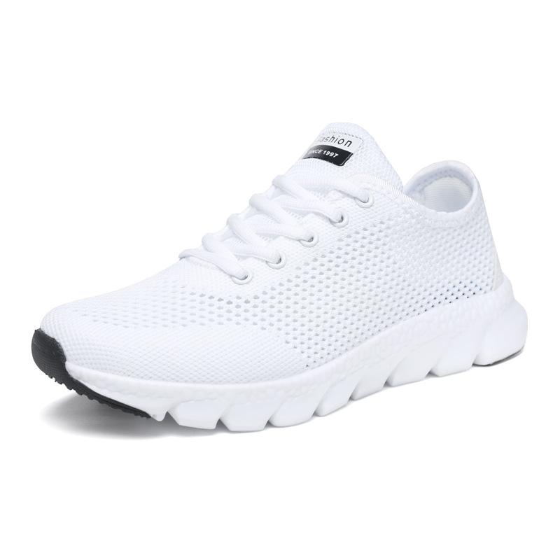 Летние новые модные женские туфли корейской версии со шнуровкой, полые дышащие спортивные и повседневные туфли с низким верхом и мягкой подошвой из сетки для студентов